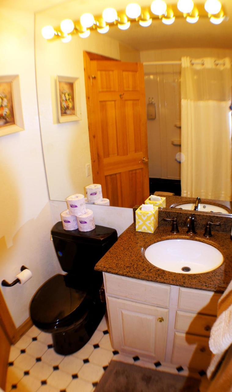 The Snow Queen Lodge قرية سنوماس الغرفة الصورة